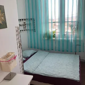 https://pokoj-12e.krakowhotelspoland.com